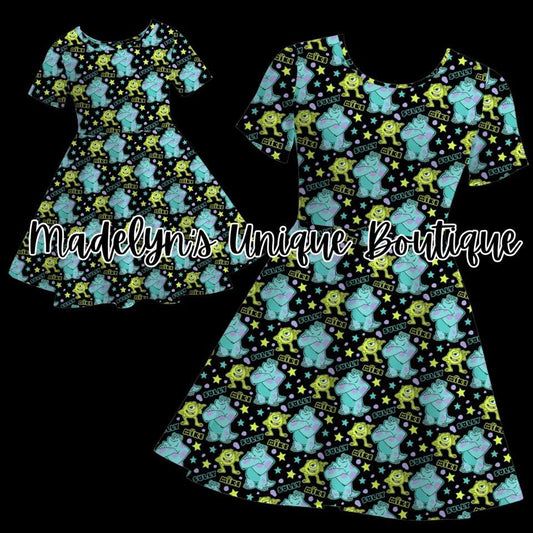 Women’s twirl dress with pockets