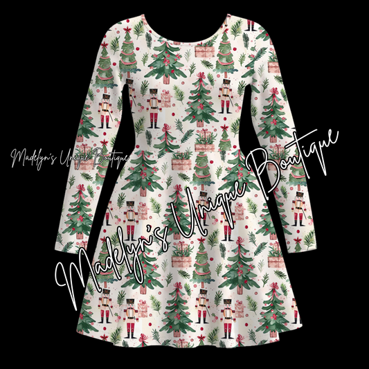 Women’s Christmas twirl dress with pockets