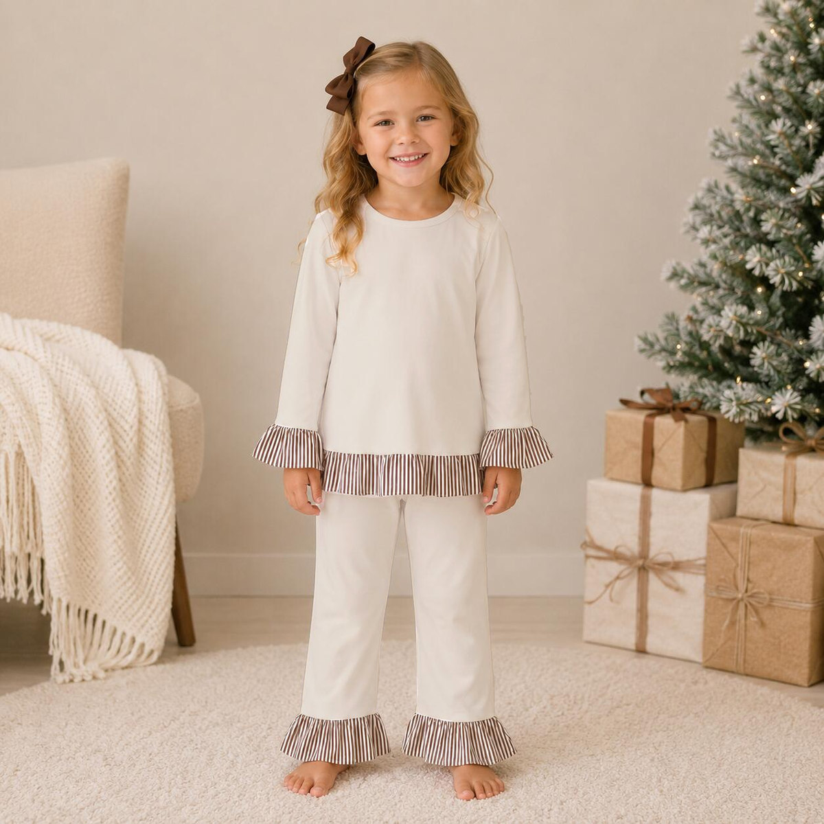Girls ruffle pant set “White/cream”
