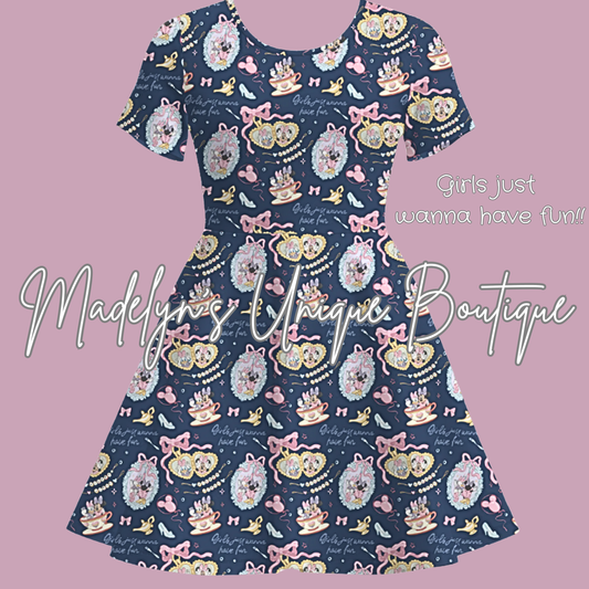 Women’s twirl dress with pockets