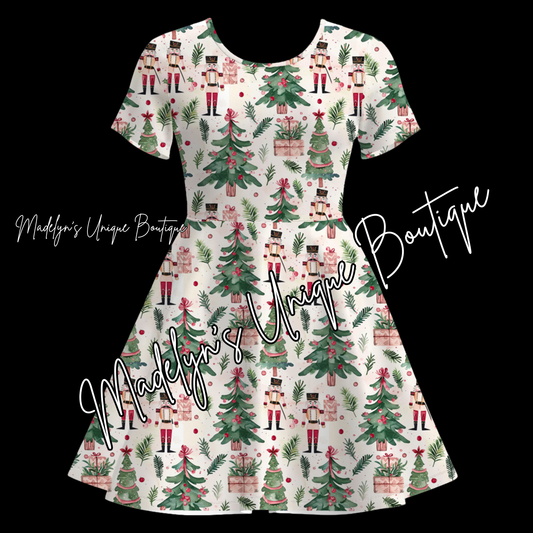 Women’s Christmas twirl dress with pockets