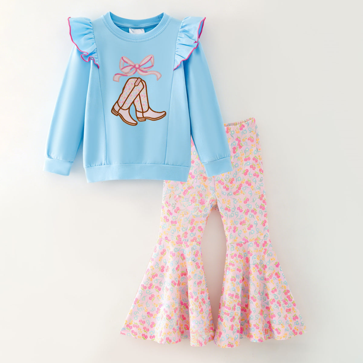Appliqué boots set